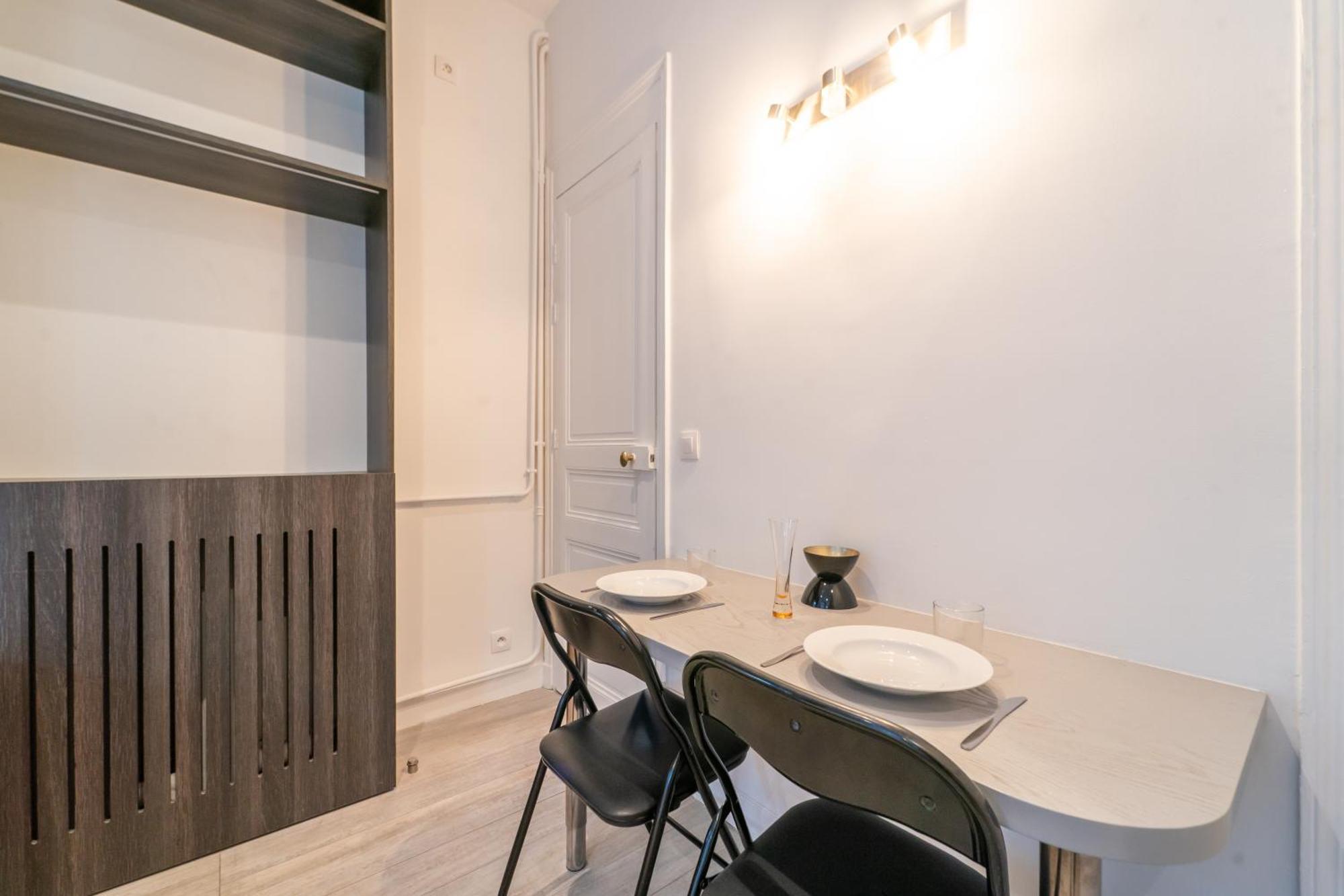 Le Courcelles - Proche Arc De Triomphe Appartement